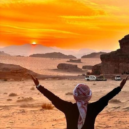 Moon City With Jeep Trips Wadi Rum Esterno foto