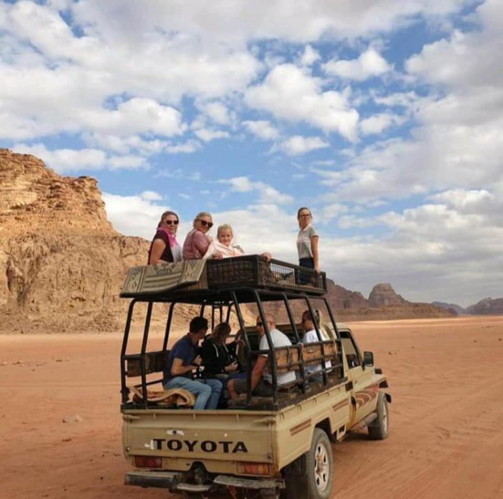 Moon City With Jeep Trips Wadi Rum Esterno foto