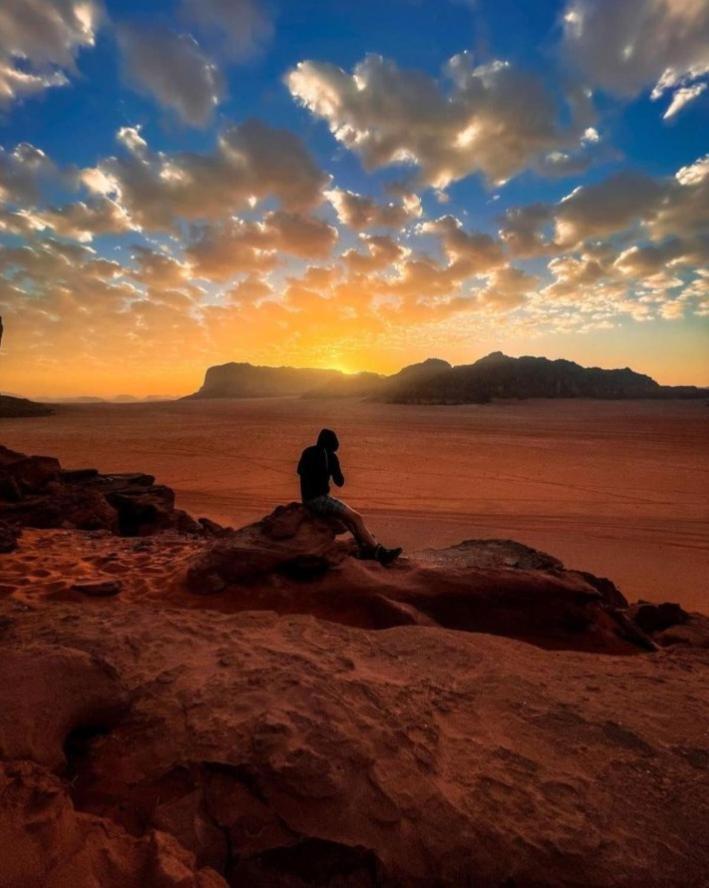 Moon City With Jeep Trips Wadi Rum Esterno foto