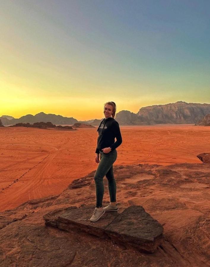 Moon City With Jeep Trips Wadi Rum Esterno foto