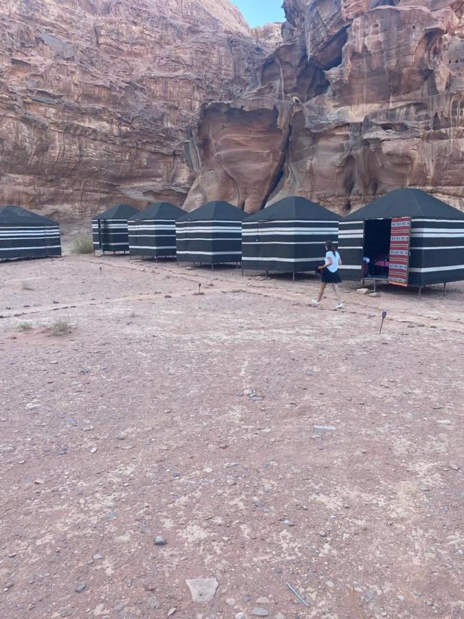 Moon City With Jeep Trips Wadi Rum Esterno foto