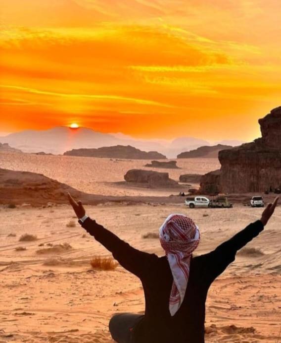 Moon City With Jeep Trips Wadi Rum Esterno foto