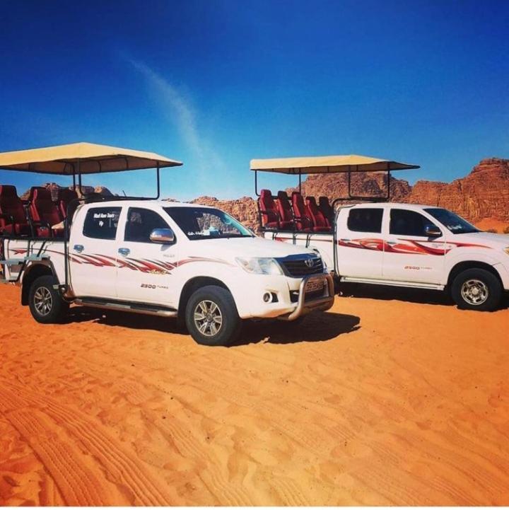 Moon City With Jeep Trips Wadi Rum Esterno foto